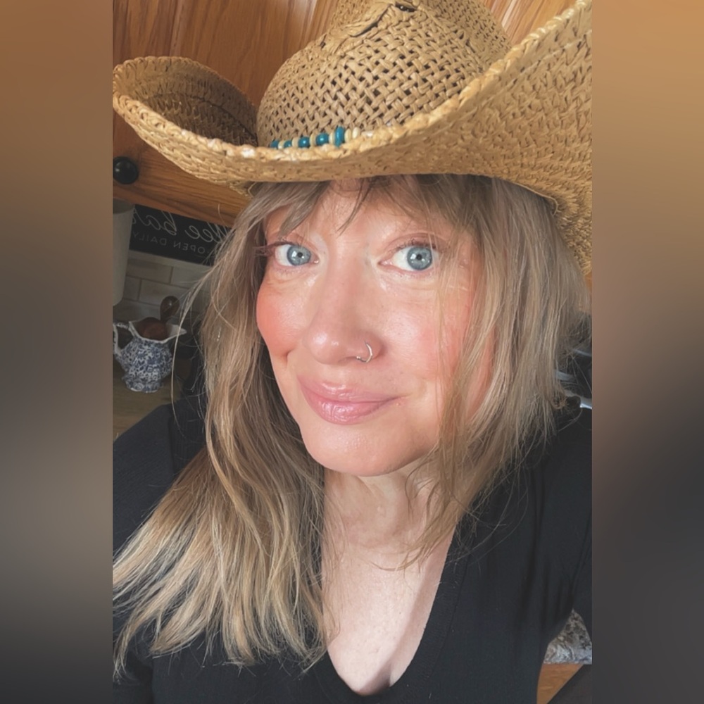 Meet your Posher, Mandy